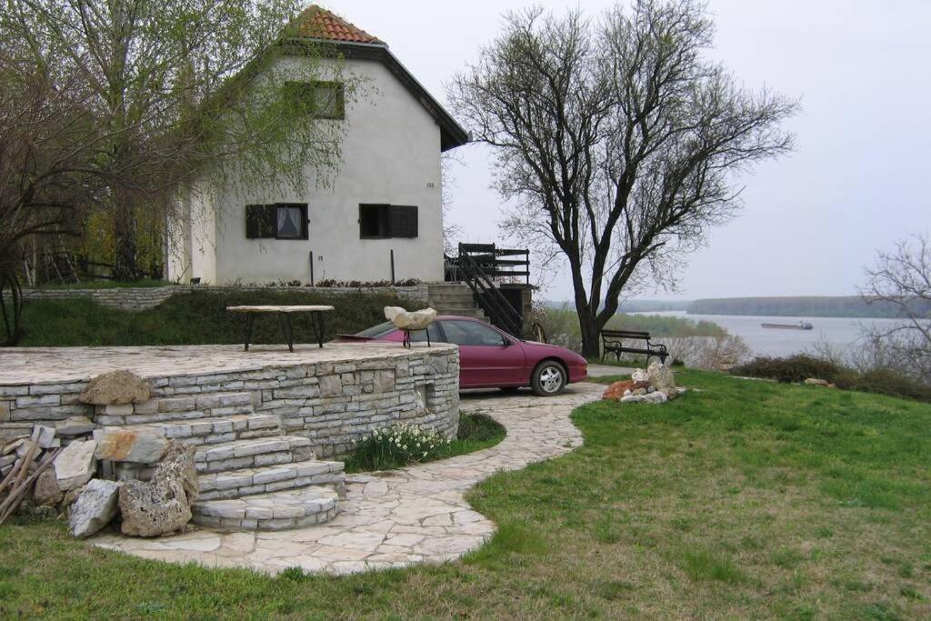 Villa Kornelija Stari Slankamen Esterno foto