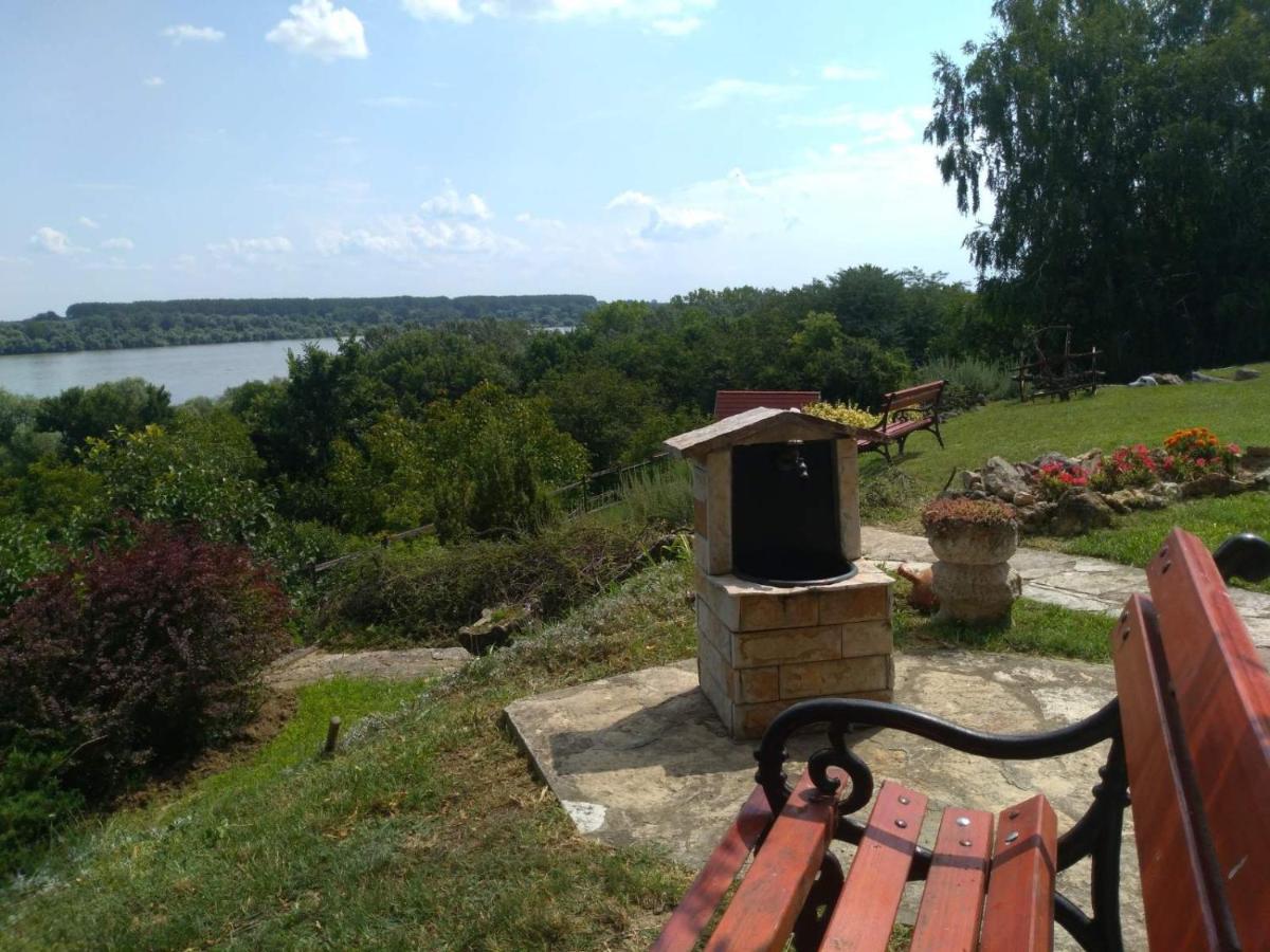 Villa Kornelija Stari Slankamen Esterno foto
